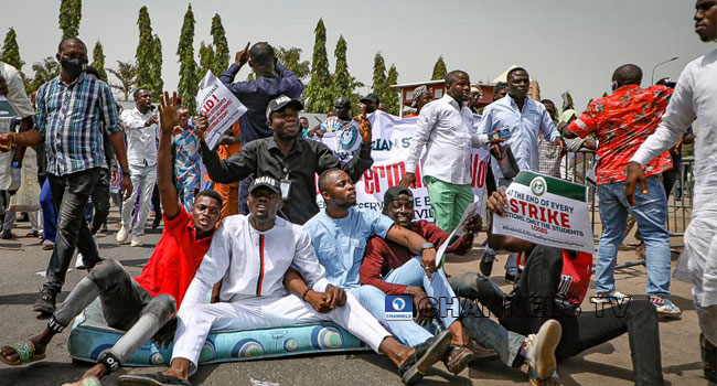 NANS Stages A Peaceful Protest Against The ASUU Strike In Jos