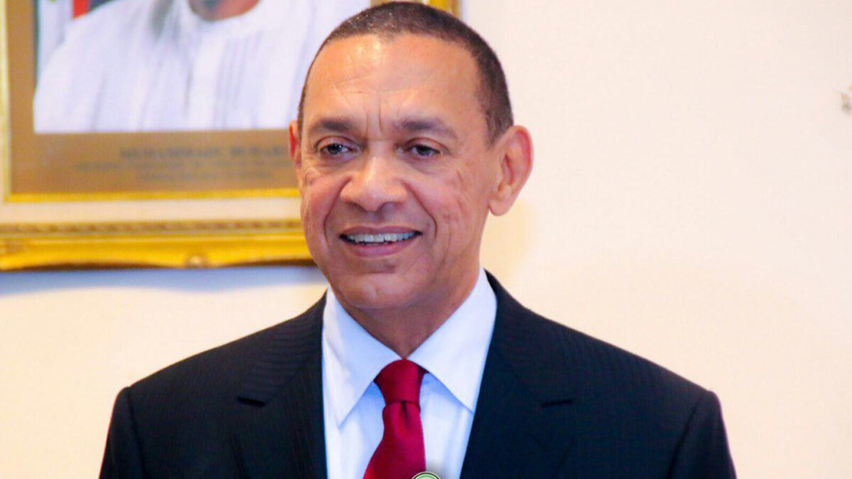 Use Your Jets To Transport Nigerians Out Of Ukraine – Ben Bruce Tells  Billionaires
