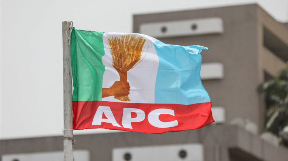 Lagos APC Drives Away Sanwo-Olu’s Two Rivals From Governorship Primaries