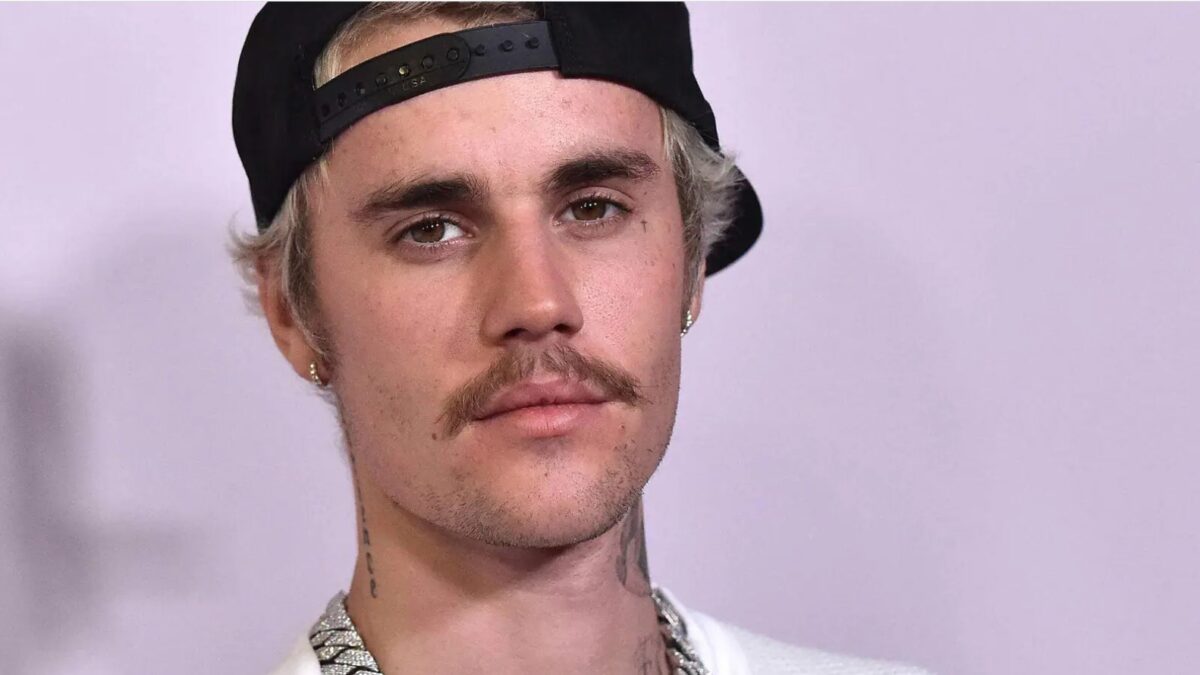 Hailey Shares Update On Justin Bieber’s Facial Paralysis