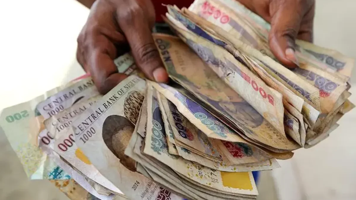 Banks Pay Old notes, Ration New To Customers In Ibadan