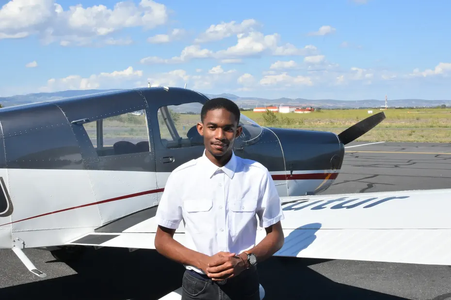 Guarik Landry,18 Year Old Frenchman, Becomes Europe’s Youngest Airline Pilot
