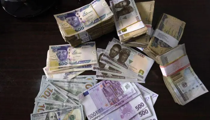 CBN Calms Nigerians’ Fears, Confirms Old Naira Notes Remain Legal Tender