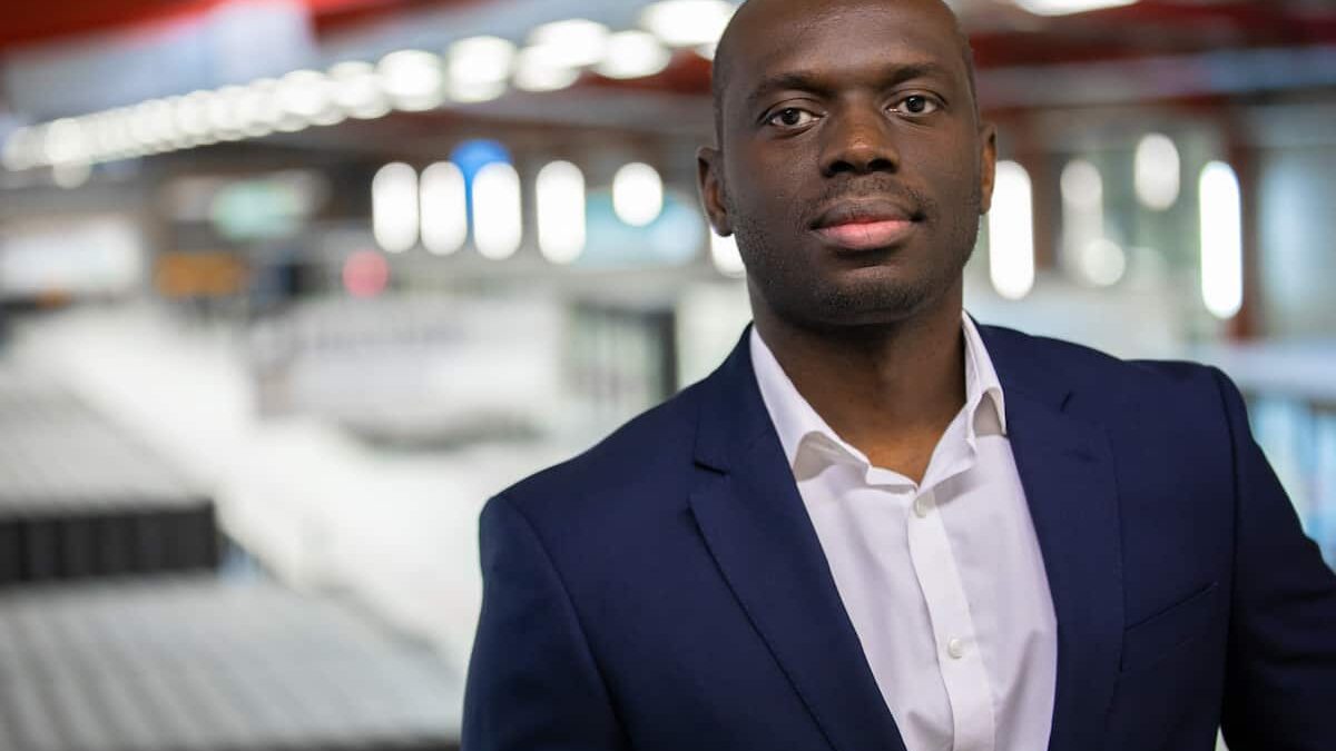 Danny Manu: World’s First Auto-Translator Earbuds, Created by a Ghanaian-British Engineer